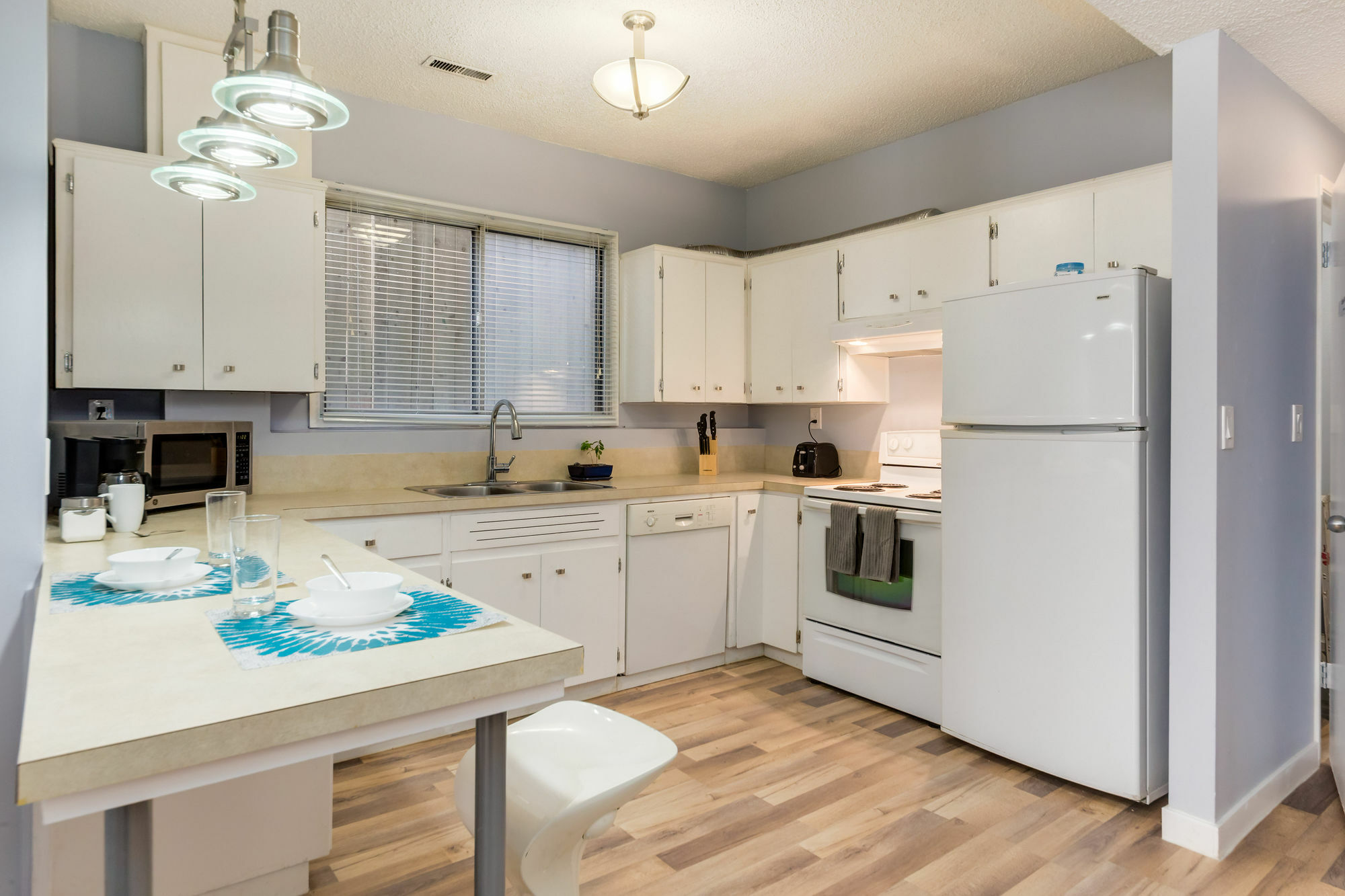 Fabulous 4Br Suite Close To Dt, Sait, U Of C By Prowess カルガリー エクステリア 写真