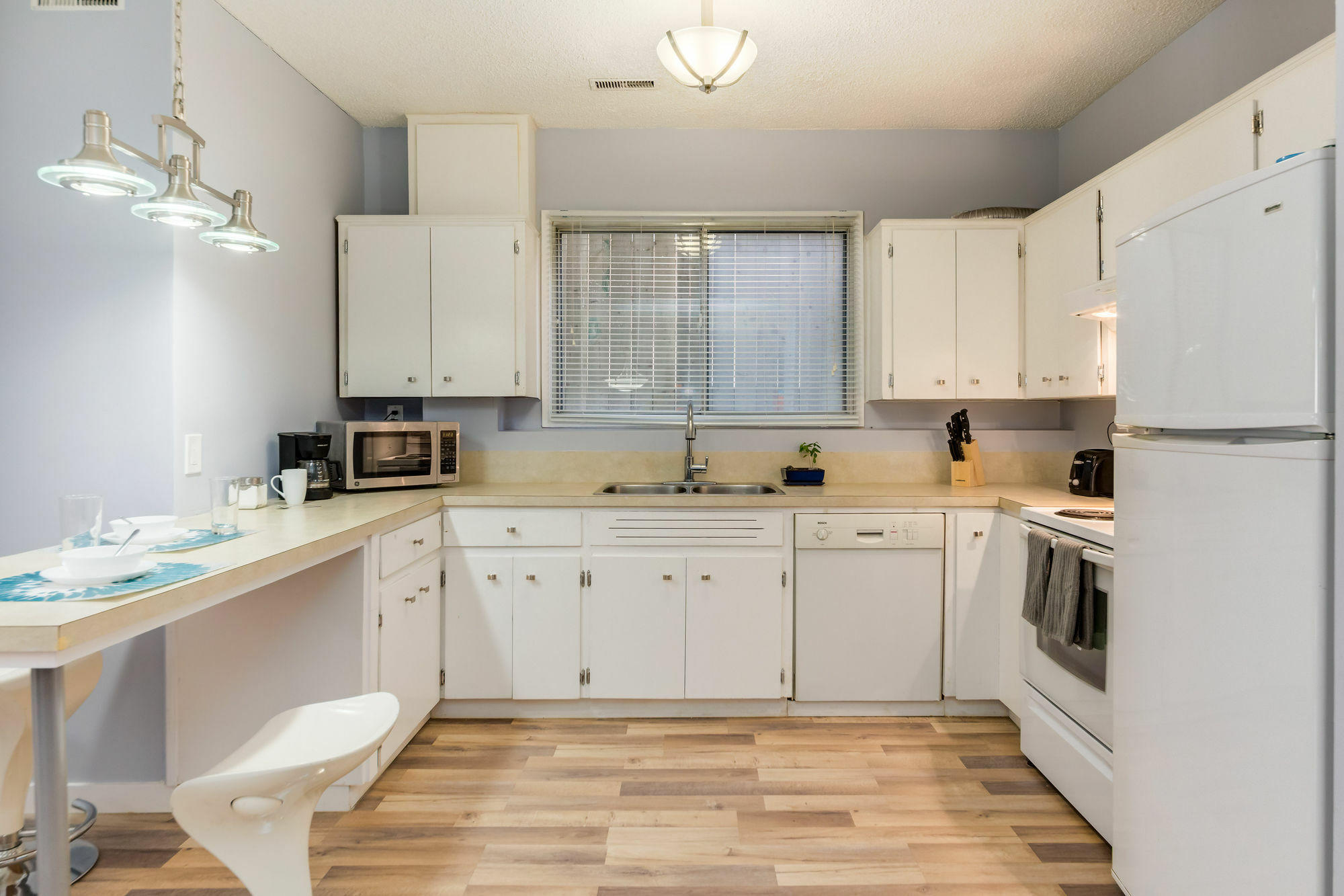 Fabulous 4Br Suite Close To Dt, Sait, U Of C By Prowess カルガリー エクステリア 写真